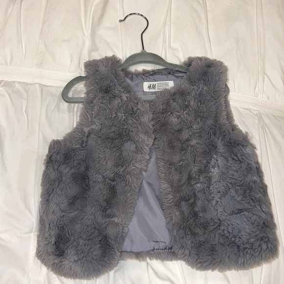 H&M Jackets & Coats Hm Faux Fur Vest Very Soft Material Top Button